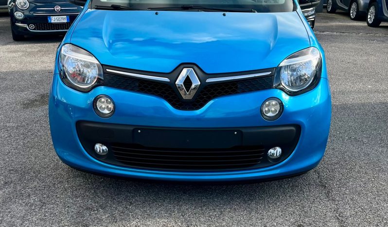 
								RENAULT TWINGO SCE LIMITED full									