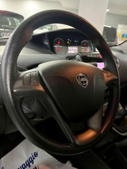 
										LANCIA YPSILON LPG ELEFANTINO BLU full									