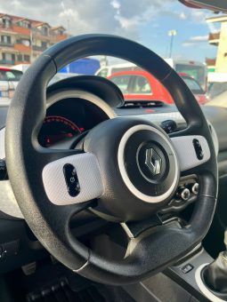 
										RENAULT TWINGO SCE LIMITED full									