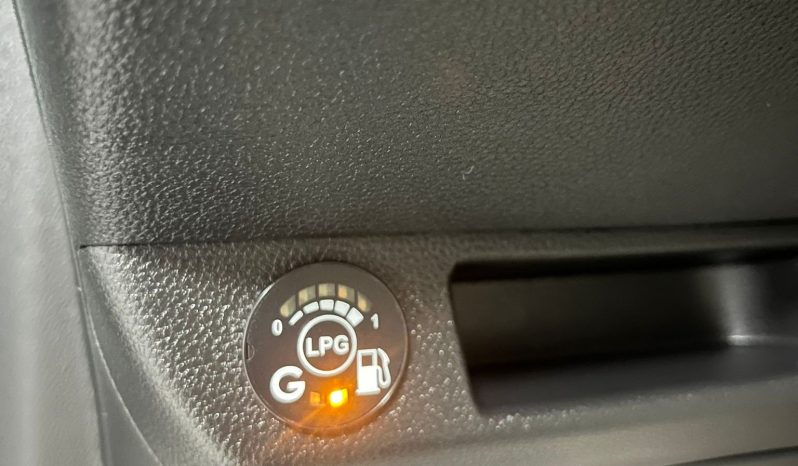 
								RENAULT CLIO TCE LPG EQUILIBRE full									