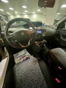 
										LANCIA YPSILON LPG ELEFANTINO BLU full									