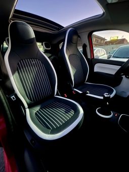 
										RENAULT TWINGO SCE INTENS full									