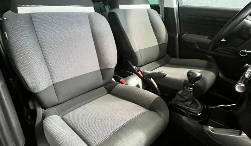 
								CITROEN C3 AIRCROSS BLUEHDI FEEL full									