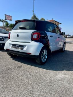 
										SMART FORFOUR YOUNGSTER full									