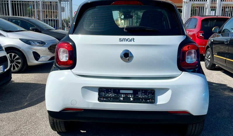 
								SMART FORFOUR YOUNGSTER full									