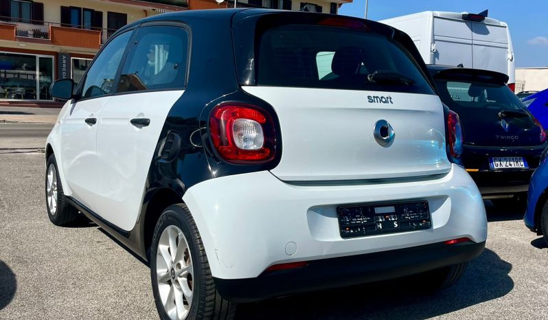 
								SMART FORFOUR YOUNGSTER full									