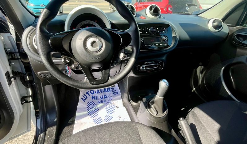 
								SMART FORFOUR YOUNGSTER full									