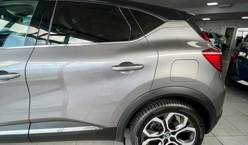 
								RENAULT CAPTUR E-TECH PHEV INTENS full									