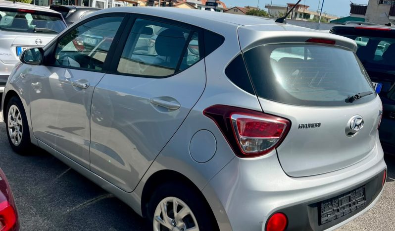 
								HYUNDAI I10 LPG TREND full									