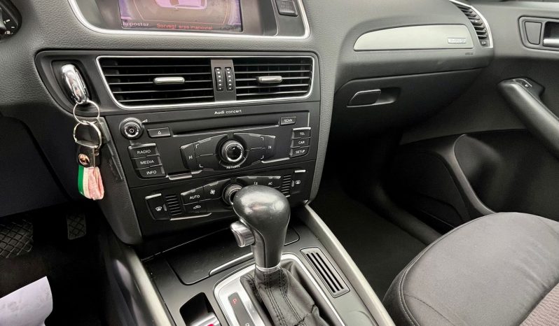 
								AUDI Q5 QUATTRO S-TRONIC full									