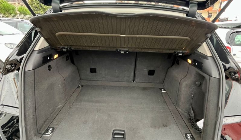 
								AUDI Q5 QUATTRO S-TRONIC full									