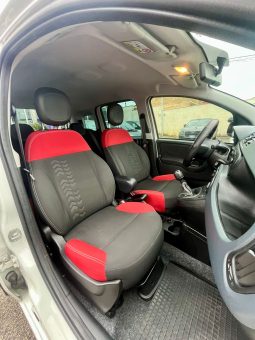 
										FIAT PANDA EASY full									