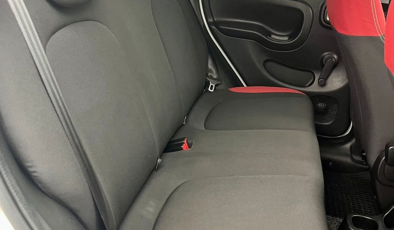 
								FIAT PANDA EASY full									