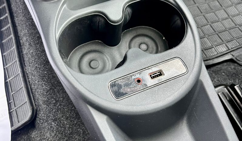 
								FIAT 500 LOUNGE full									