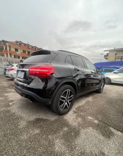 
										MERCEDES GLA 180D BLACK EDITION full									