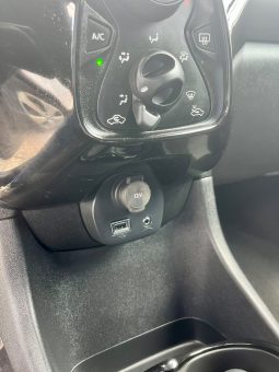 
										PEUGEOT 108 ALLURE full									