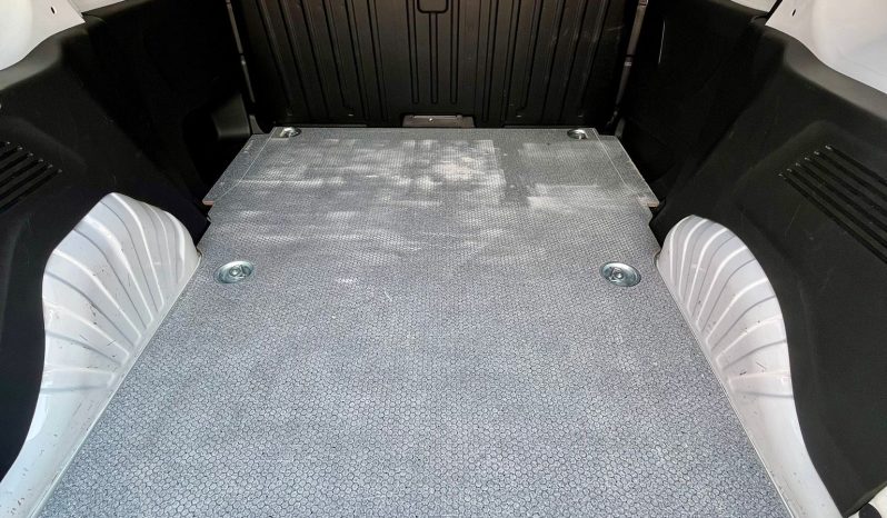 
								FIAT DOBLO BLUE-HDI KASTEN L1 full									