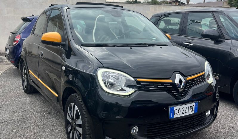 
								RENAULT TWINGO INTENS AUTOM full									