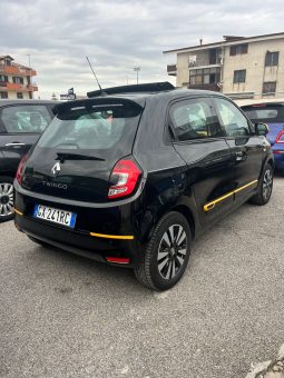 
										RENAULT TWINGO INTENS AUTOM full									