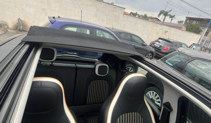 
								RENAULT TWINGO INTENS AUTOM full									