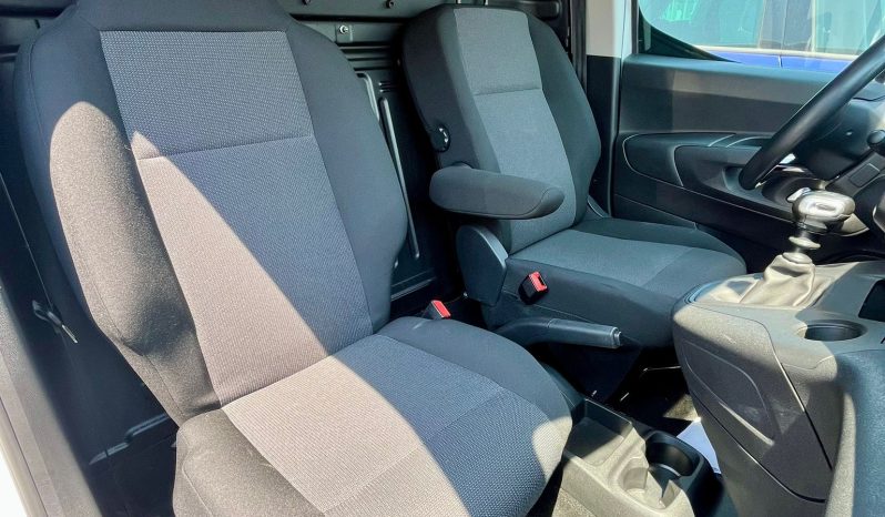 
								FIAT DOBLO BLUE-HDI KASTEN L1 full									
