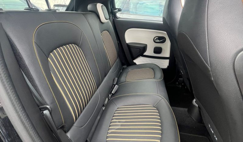 
								RENAULT TWINGO INTENS AUTOM full									