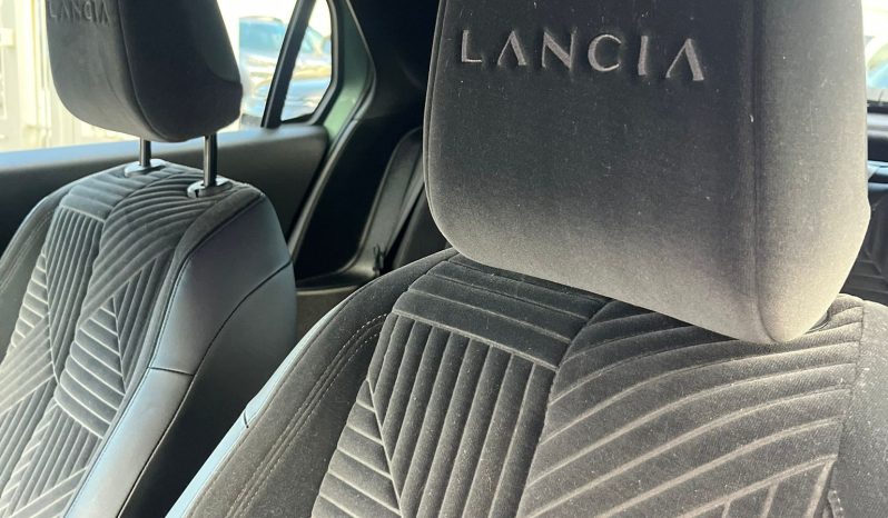 
								LANCIA YPSILON E-DCT EDIZIONE CASSINA full									