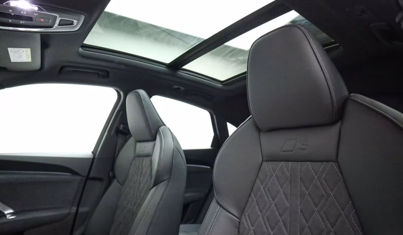 
								AUDI Q5 SPORTBACK S-LINE QUATTRO full									