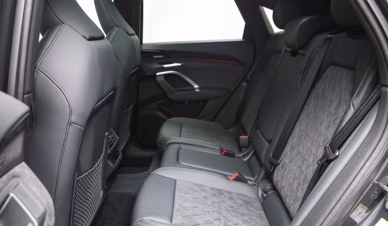 
								AUDI Q5 SPORTBACK S-LINE QUATTRO full									