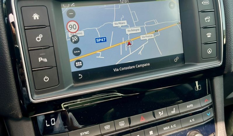 
								JAGUAR F-PACE AWD PORTFOLIO full									