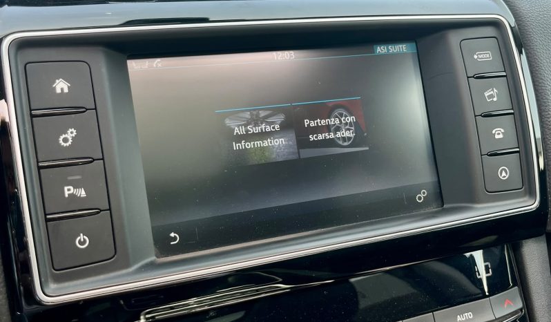 
								JAGUAR F-PACE AWD PORTFOLIO full									