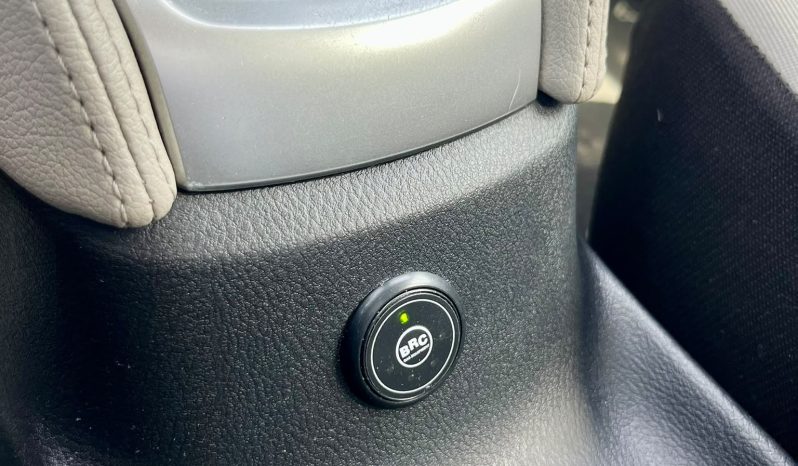 
								NISSAN MICRA GPL MAX full									