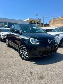 
										RENAULT TWINGO LIMITED full									