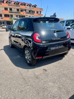 
										RENAULT TWINGO LIMITED full									