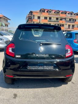 
										RENAULT TWINGO LIMITED full									