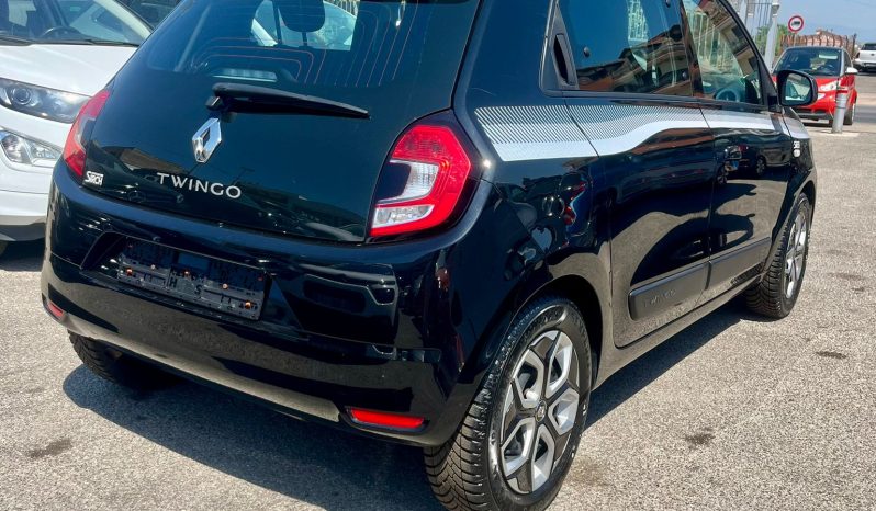 
								RENAULT TWINGO LIMITED full									