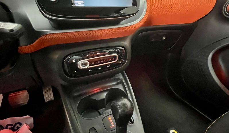 
								SMART FORFOUR PASSION full									