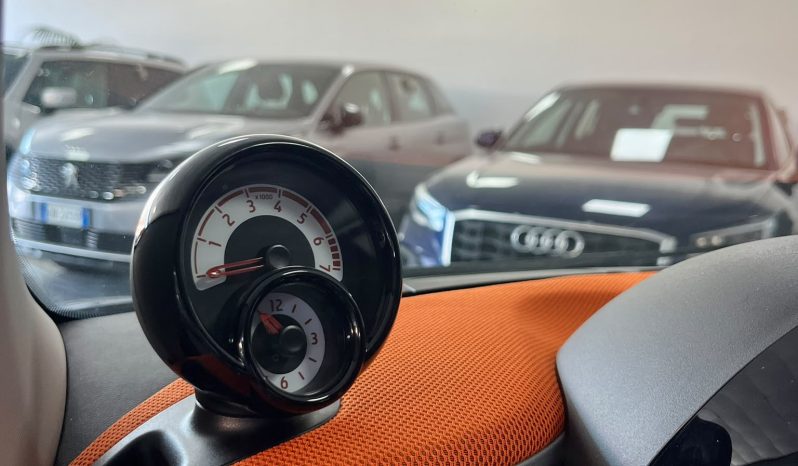 
								SMART FORFOUR PASSION full									