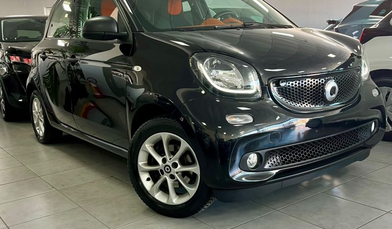 
								SMART FORFOUR PASSION full									