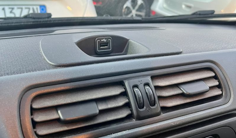 
								FIAT PANDA LOUNGE full									