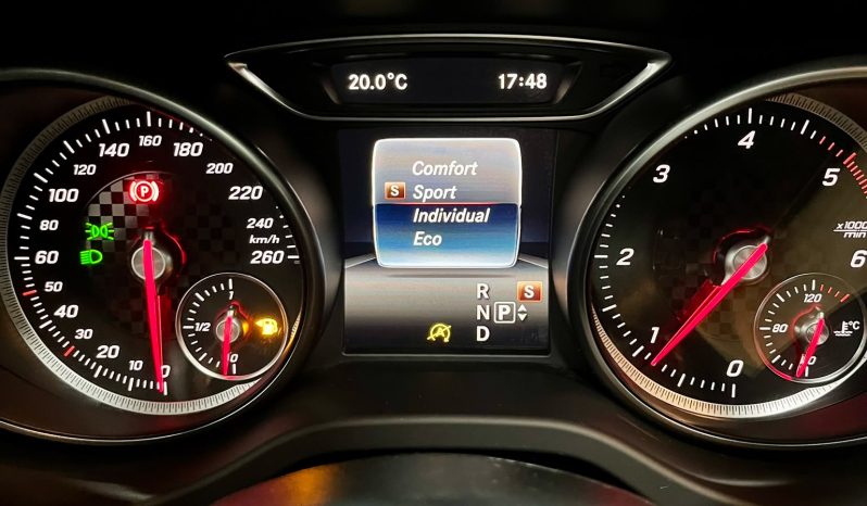 
								MERCEDES-BENZ CLASSE A 180D PREMIUM AMG full									