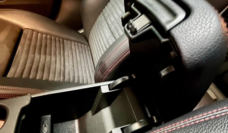 
								MERCEDES-BENZ CLASSE A 180D PREMIUM AMG full									