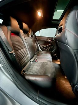 
										MERCEDES-BENZ CLASSE A 180D PREMIUM AMG full									